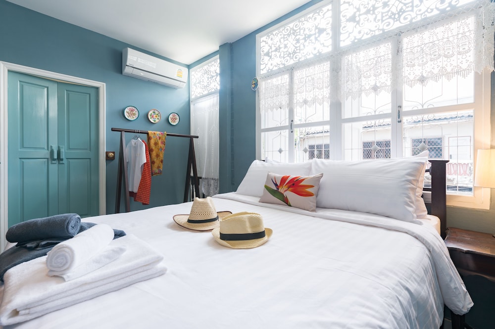 The Unforgotten B&B 17/50