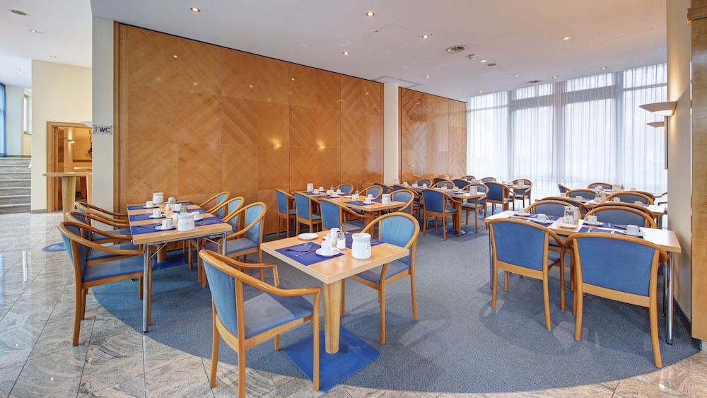 Hotel Schwanen Stuttgart Airport/Messe 22/27