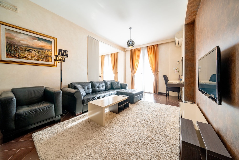 Alexandar Lux Hotel 36/50