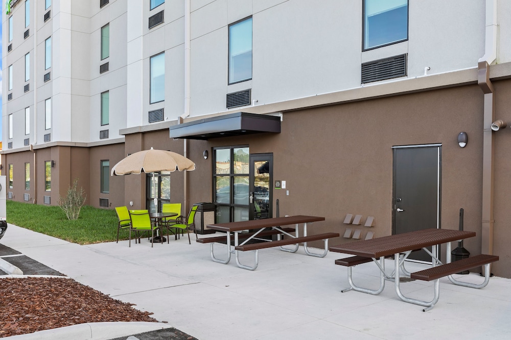 Extended Stay America - Tampa - Fairgrounds - Casino 57/63