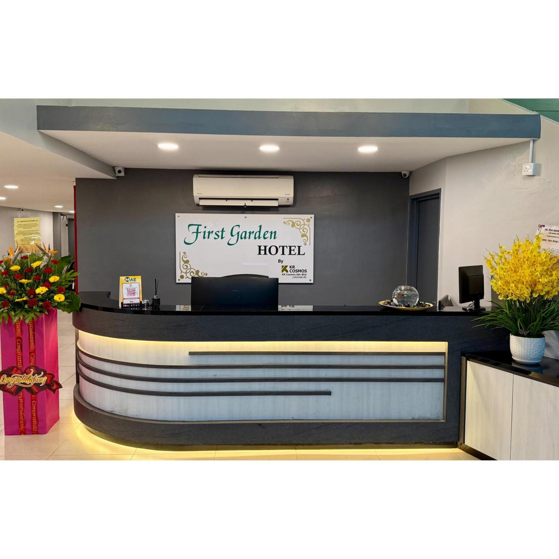 OYO 44043 First Garden Hotel 9/54
