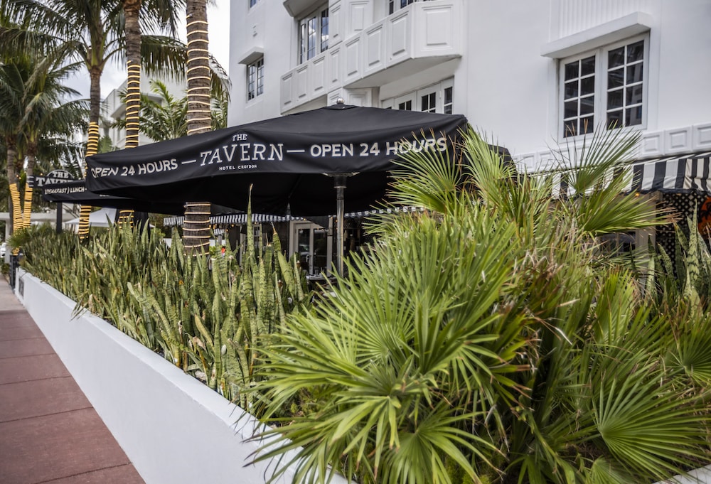 Hotel Croydon Miami Beach 71/75