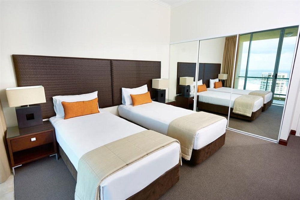 Mantra Sun City Surfers Paradise 12/64