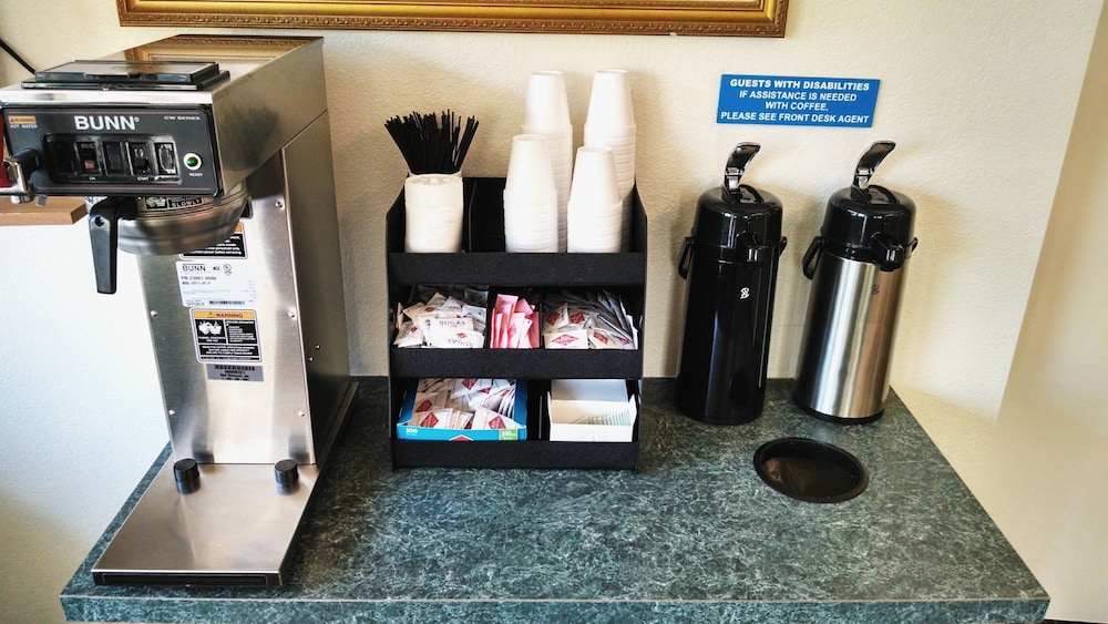 Masters Inn Doraville 19/25