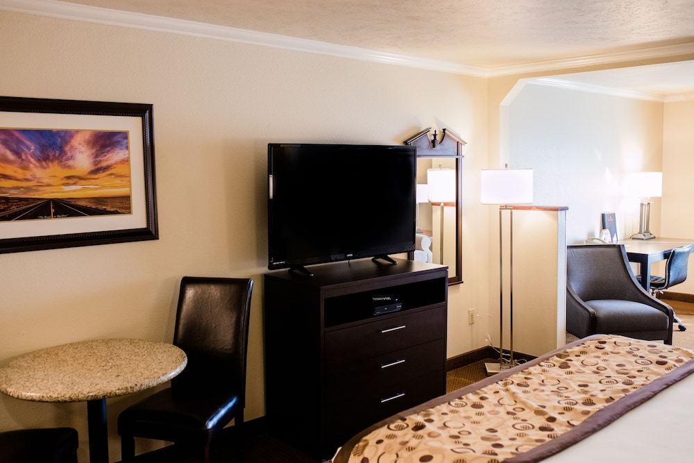 Ramada By Wyndham Moses Lake 48/54