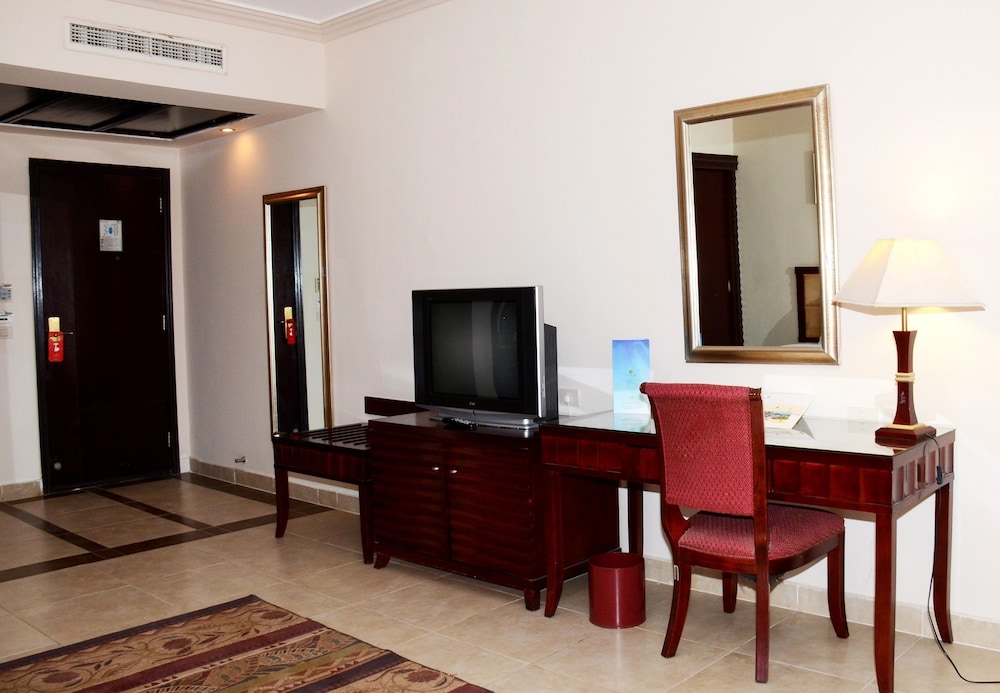 Rehana Royal Beach Resort and Spa 55/68