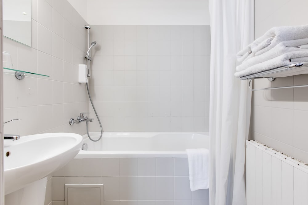 Andante Hotel 49/50