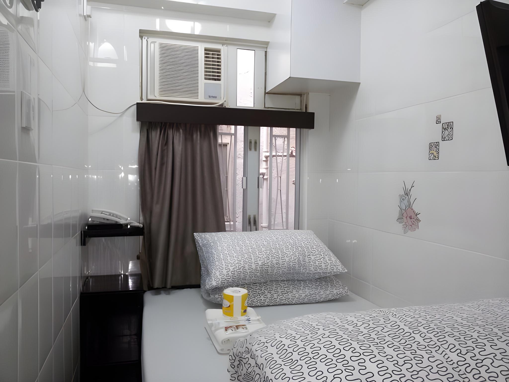 Room, Single, Double Bed