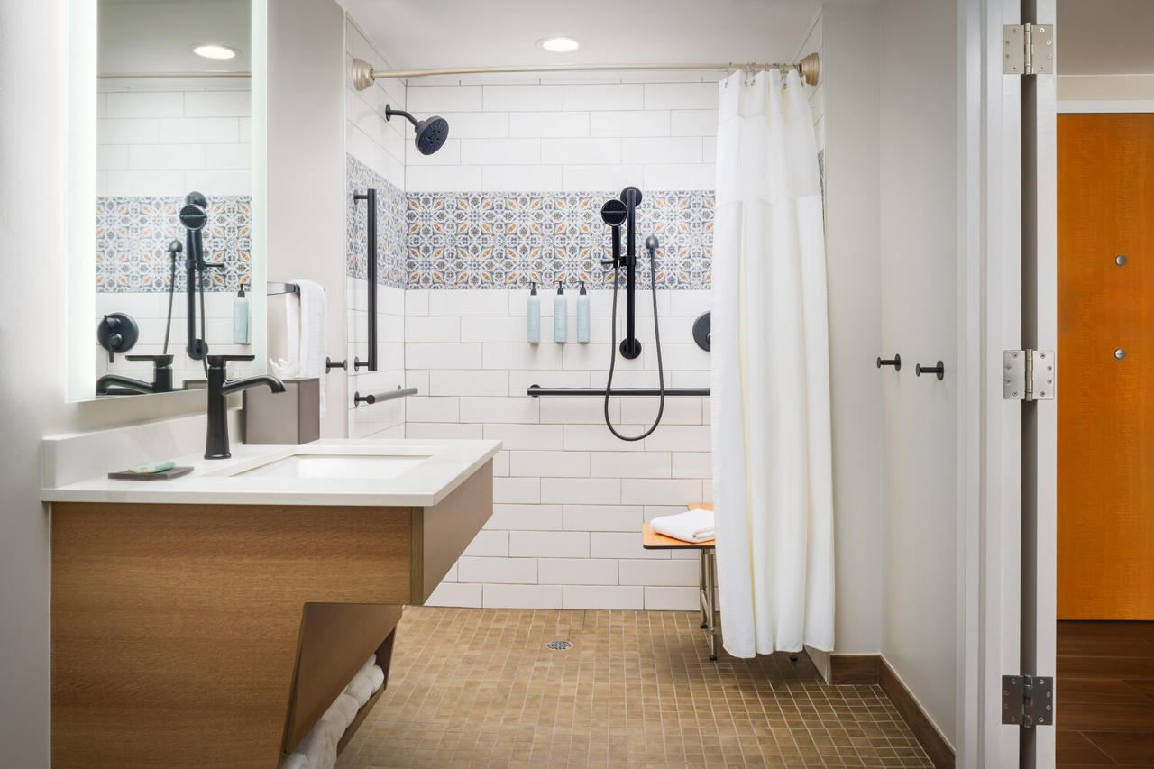 Courtyard By Marriott Oceanside Fort Lauderdale Beach 20/41