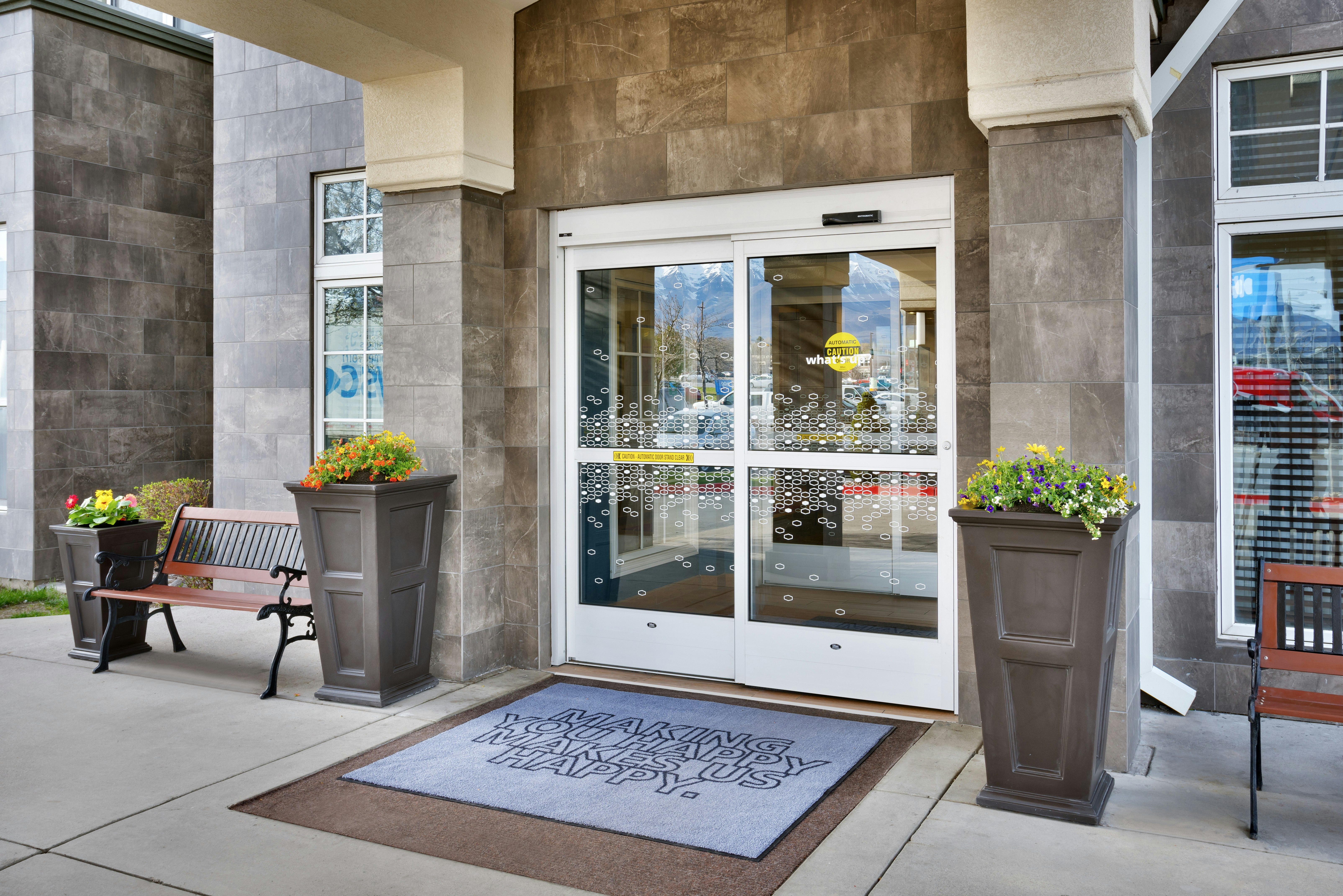 Hampton Inn & Suites Orem 8/43