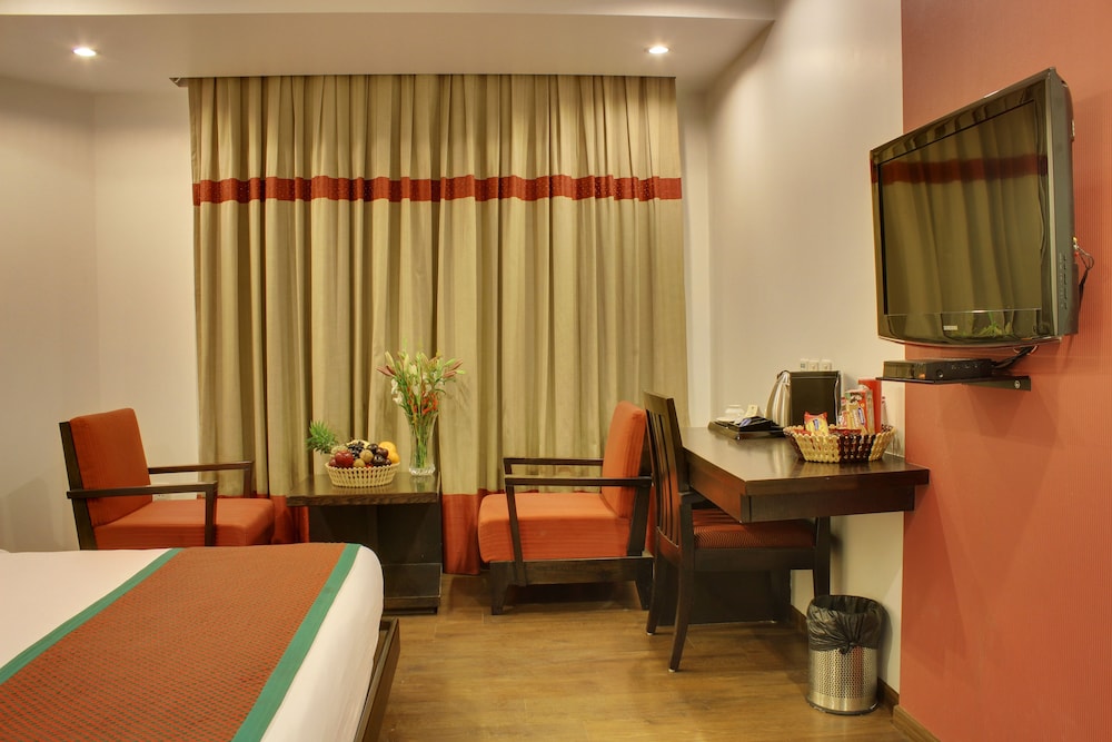 Godwin Deluxe Hotel 29/64