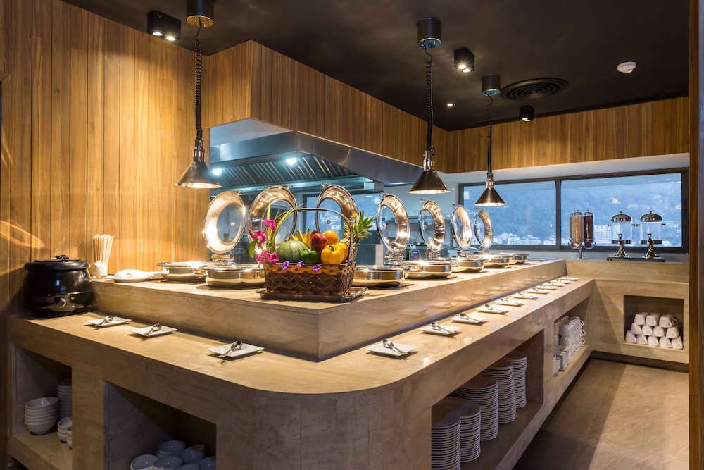 Mercure Phuket Patong Journeyhub 6/50