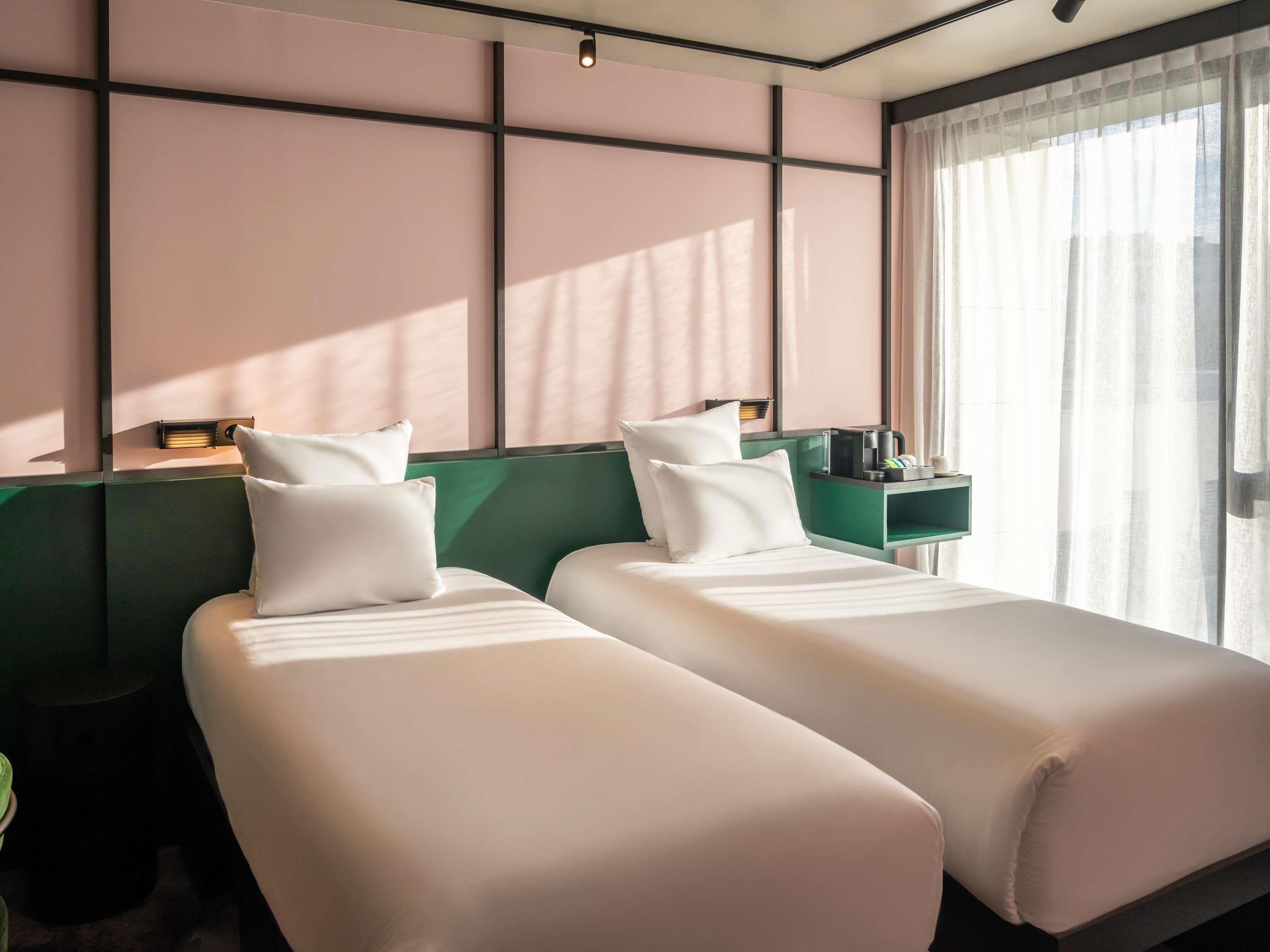 TRIBE, COMFORT, TWIN BEDS