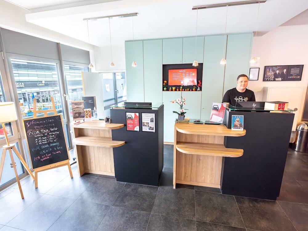 ibis Esch Belval 12/64