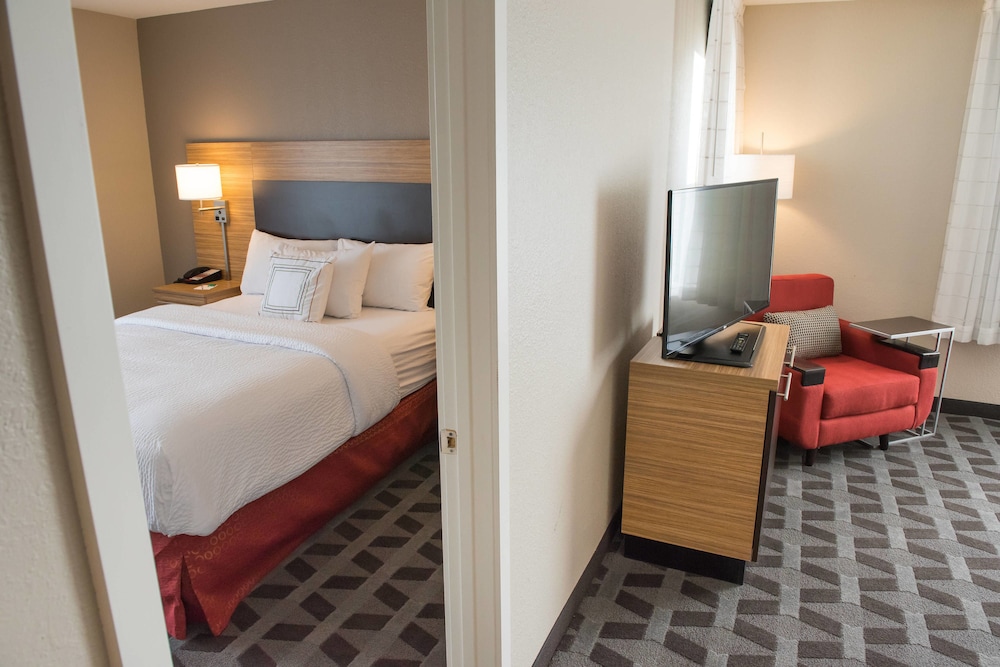 Towneplace Suites Battle Creek 10/47