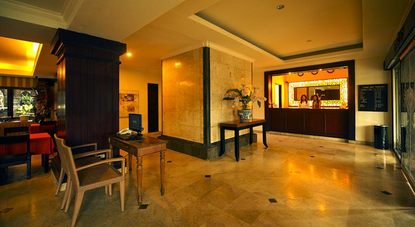 Taman Suci Hotel 18/26