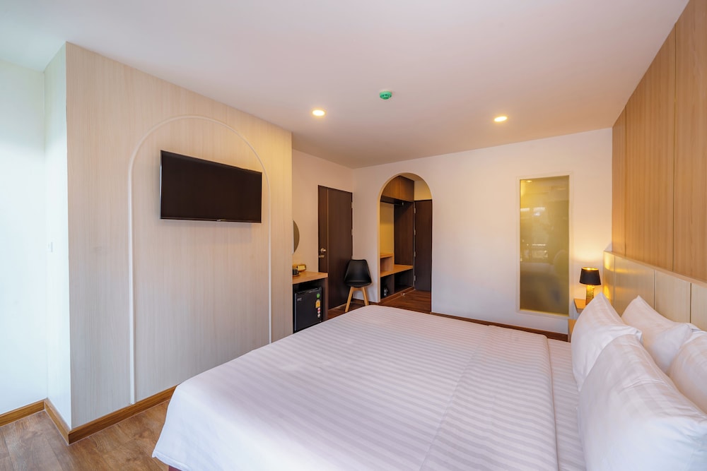M Casa Hotel Pattaya 10/26