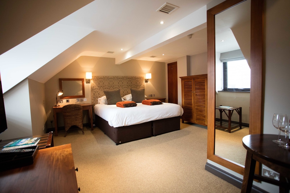 SUPERIOR, DOUBLE BED