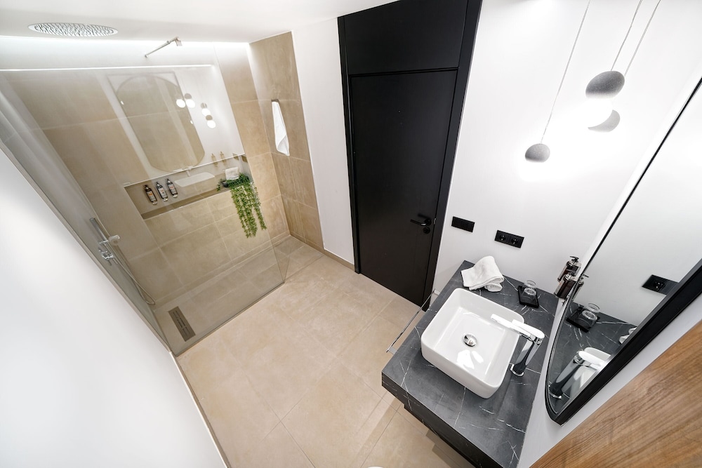 Bull Vital Suites & Spa Boutique Hotel 4/46