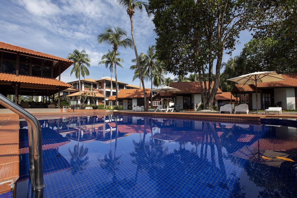 Adena Beach Resort 38/74