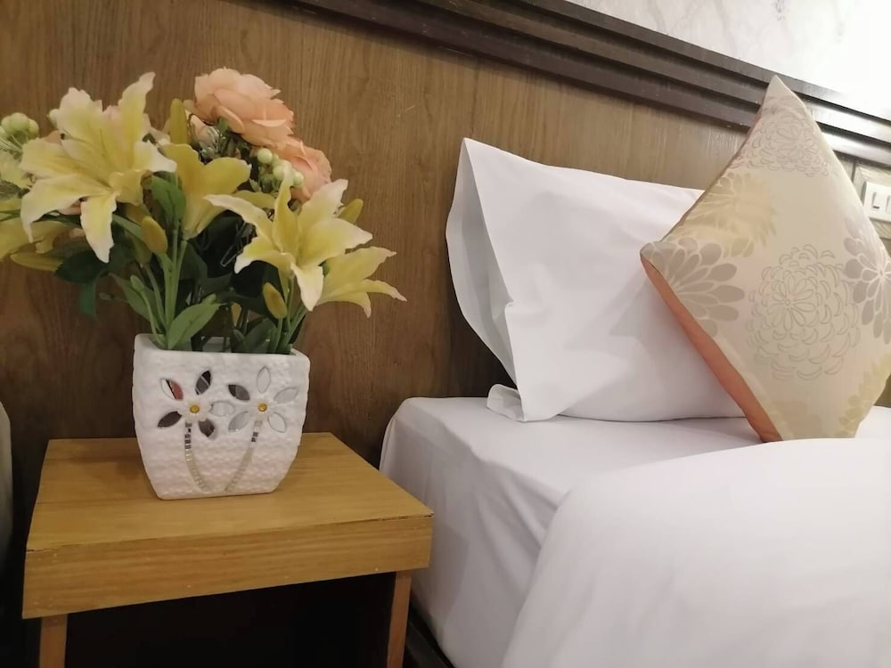 NJ PATONG HOTEL 26/53