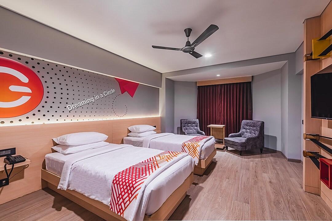Deluxe, Luxury, Twin Beds