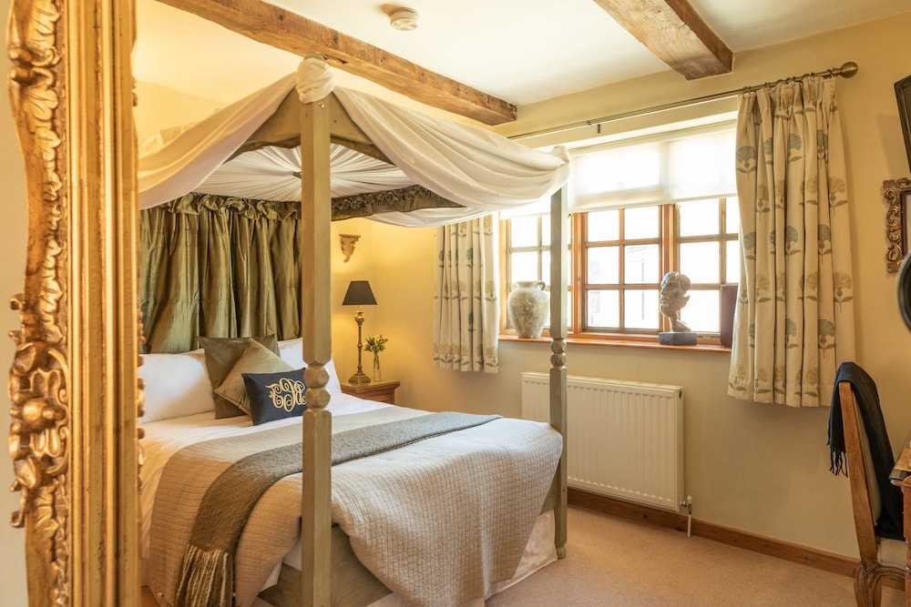 Blounts Court Farm - B&B 9/35