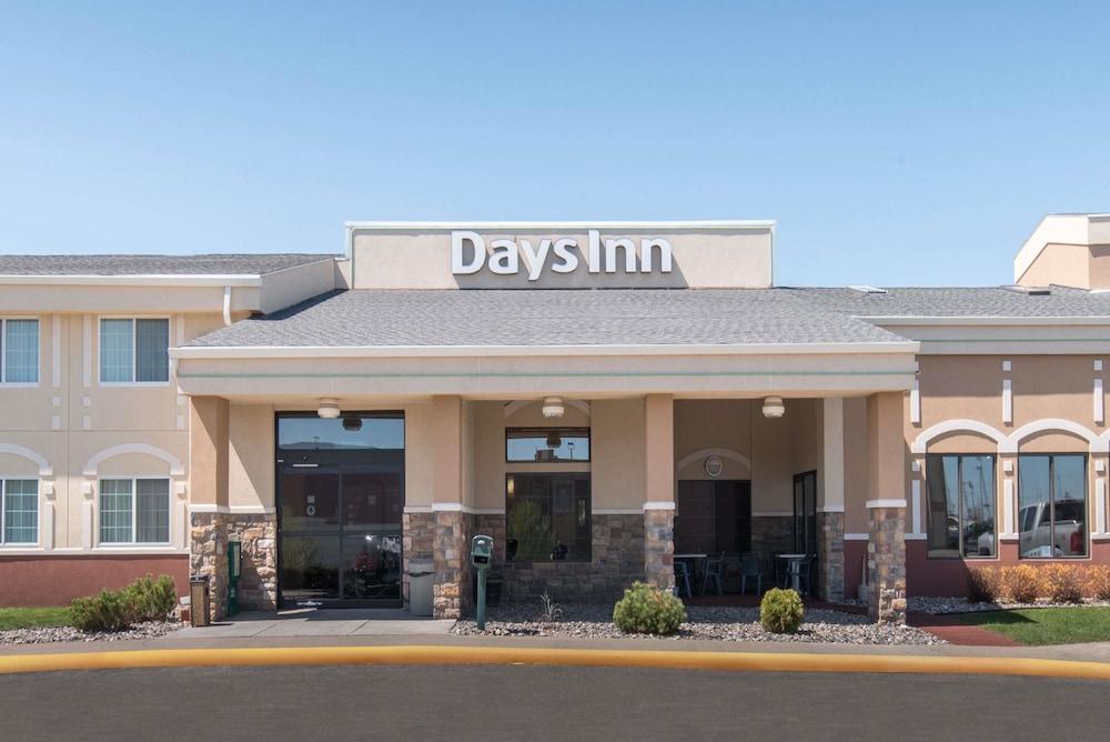Days Inn by Wyndham Minot 1/30