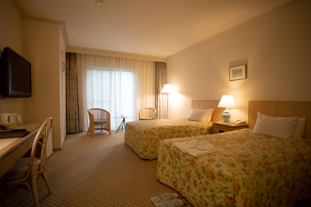 HIGH, DELUXE, TWIN BEDS