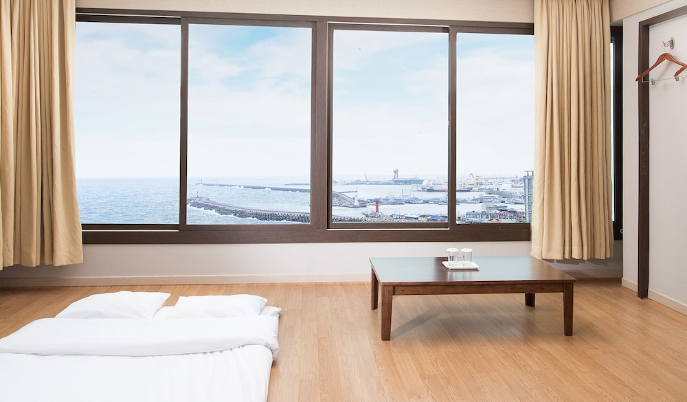 Jeju Palace Hotel 25/41