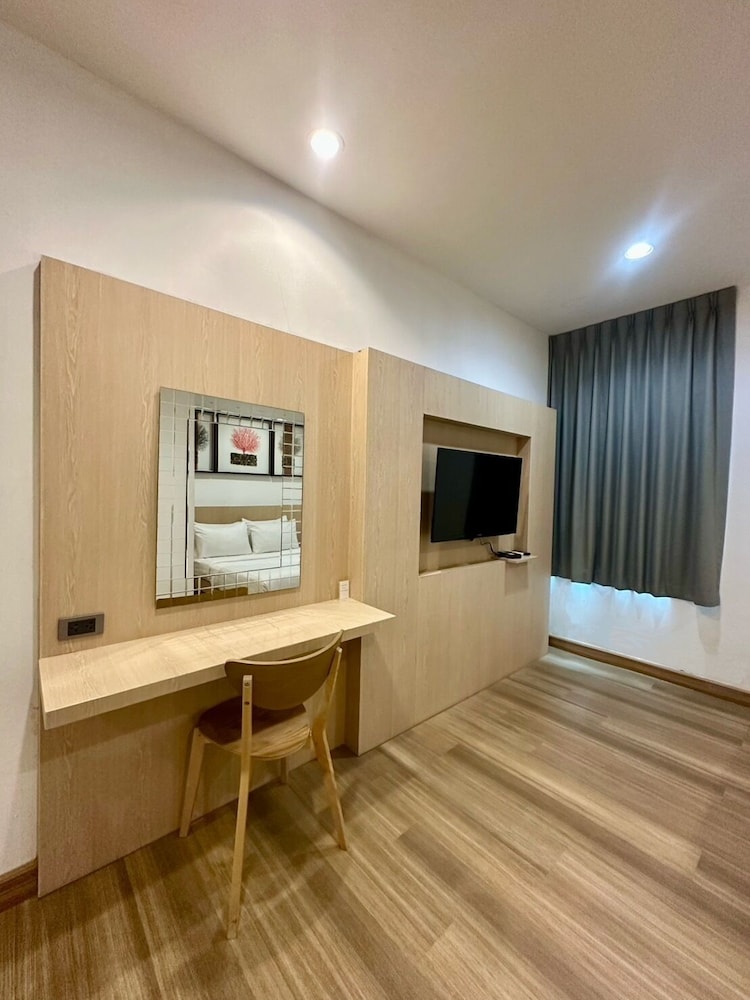 SAKURA SKY RESIDENCE 35/50