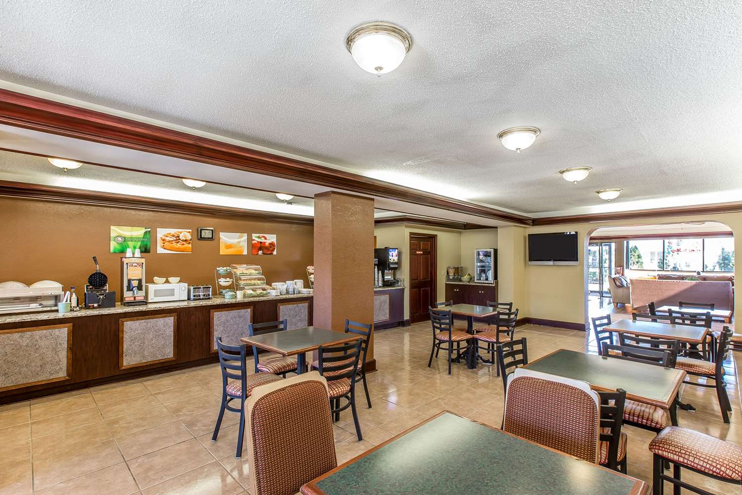 Quality Inn Suites Macon North 17/19