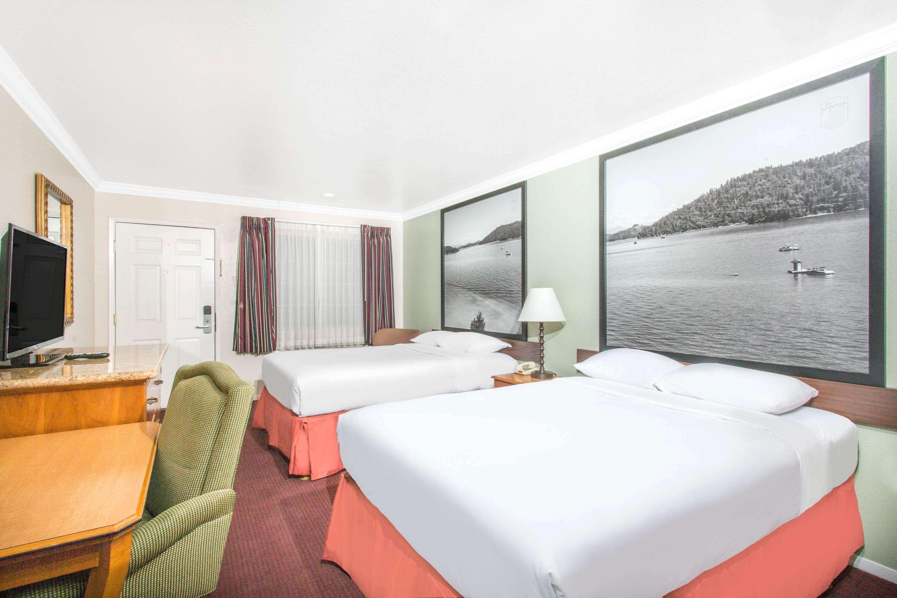 Upper Lake Inn & Suites 9/28