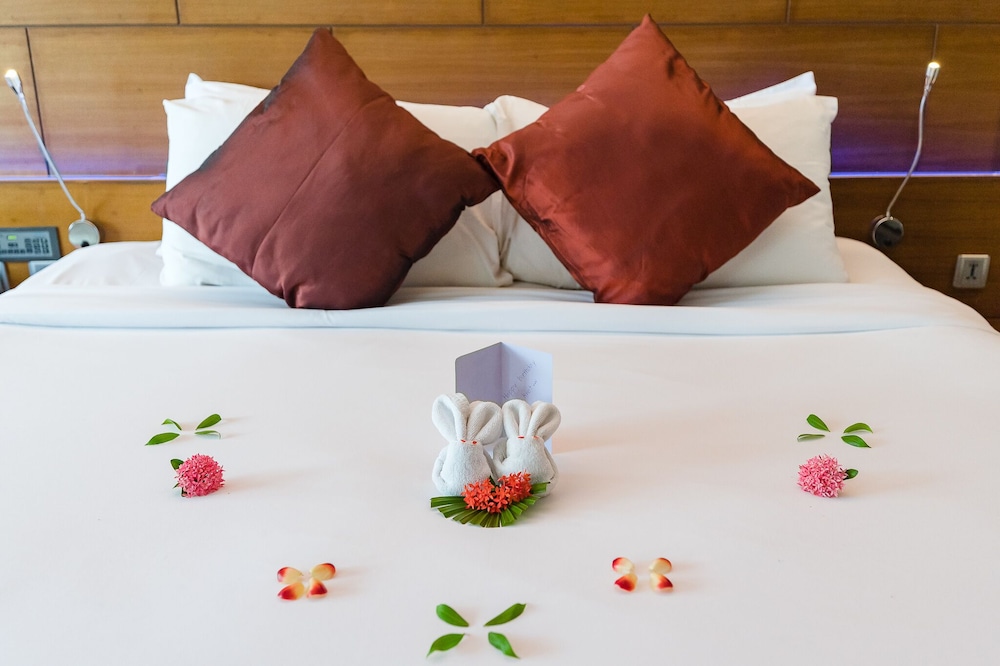 Novotel Phuket Kata Avista Resort And Spa 82/92