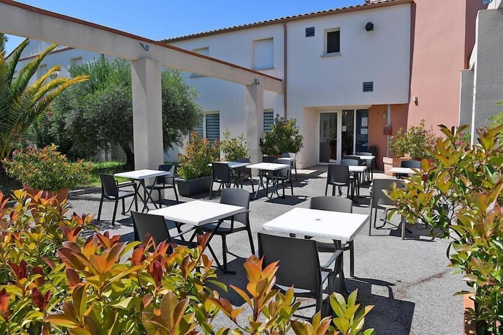 HOTEL AKENA CITY CLERMONT L'HERAULT 19/25