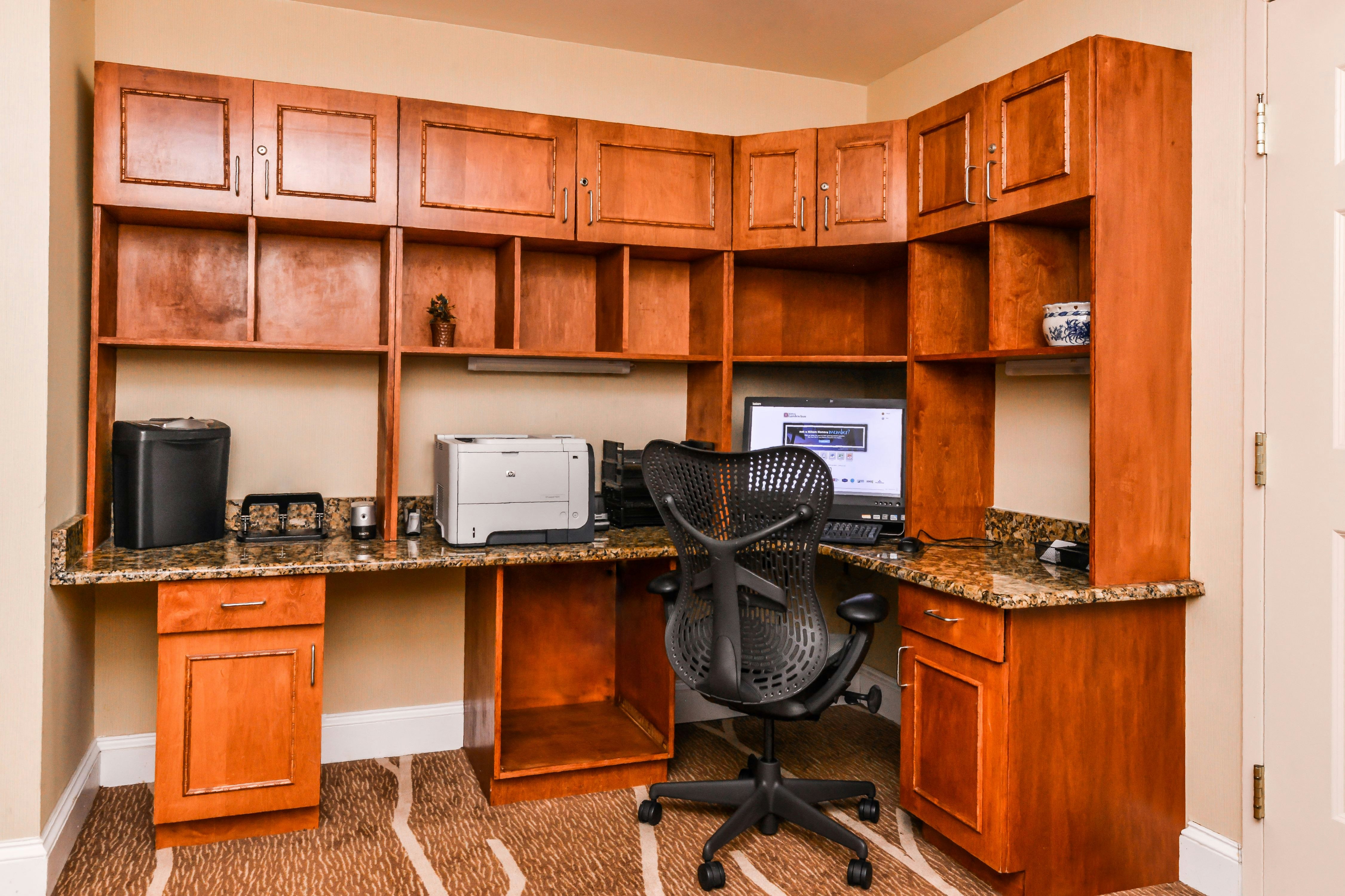 Hilton Garden Inn Detroit Southfield 74/84