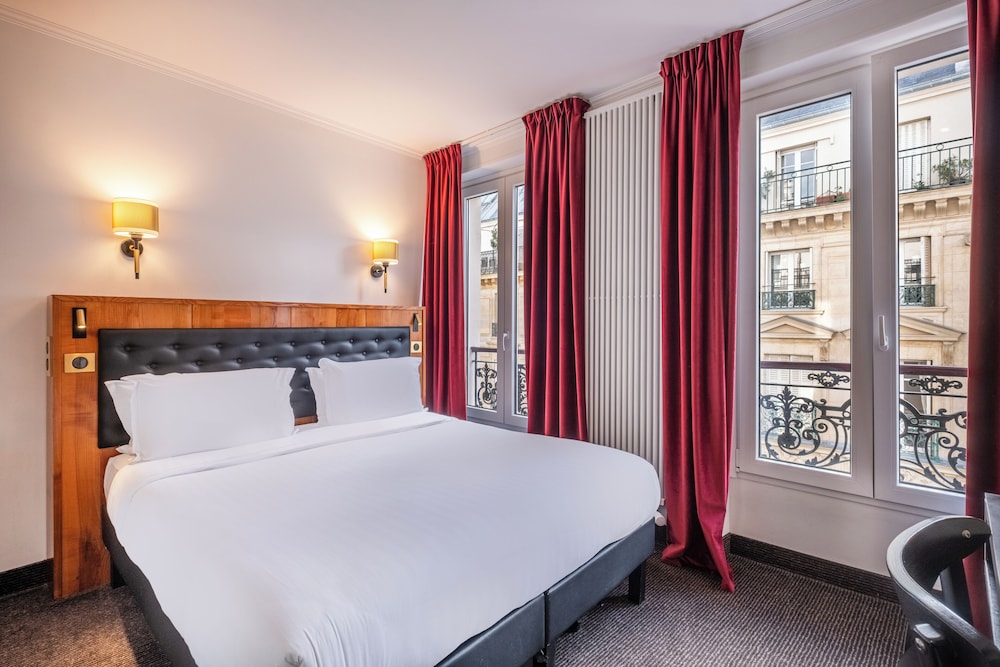 Hotel College De France 33/61