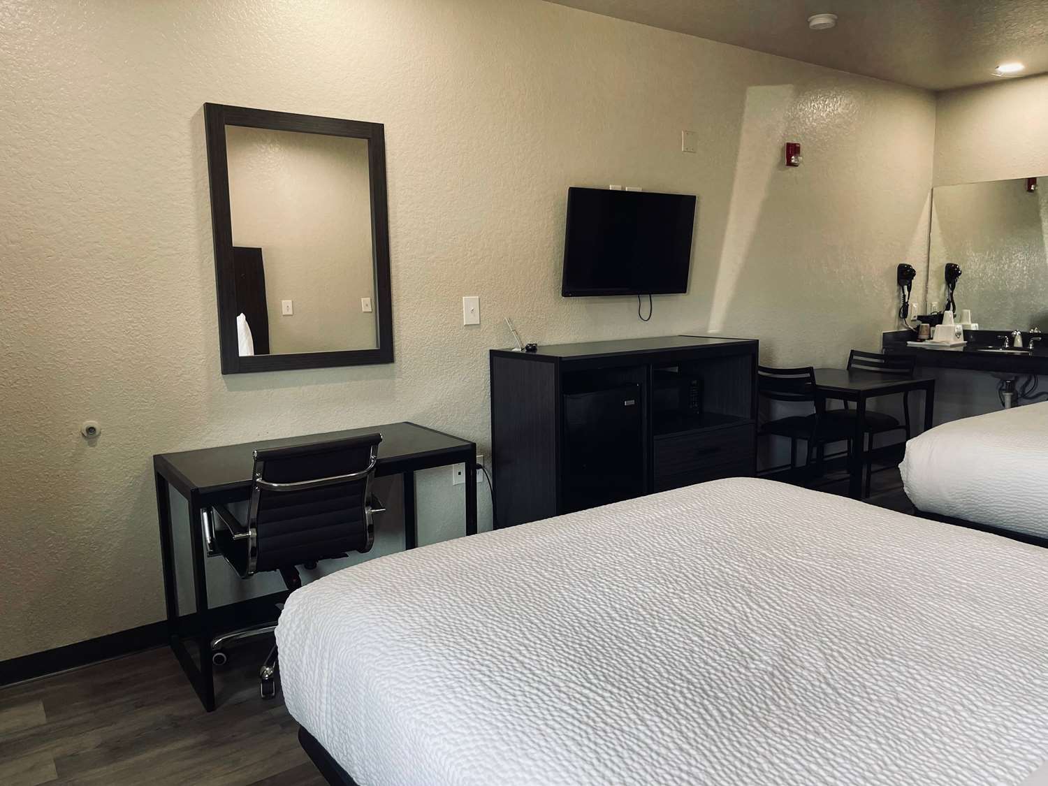 Days Inn Dickinson Tx 24/40
