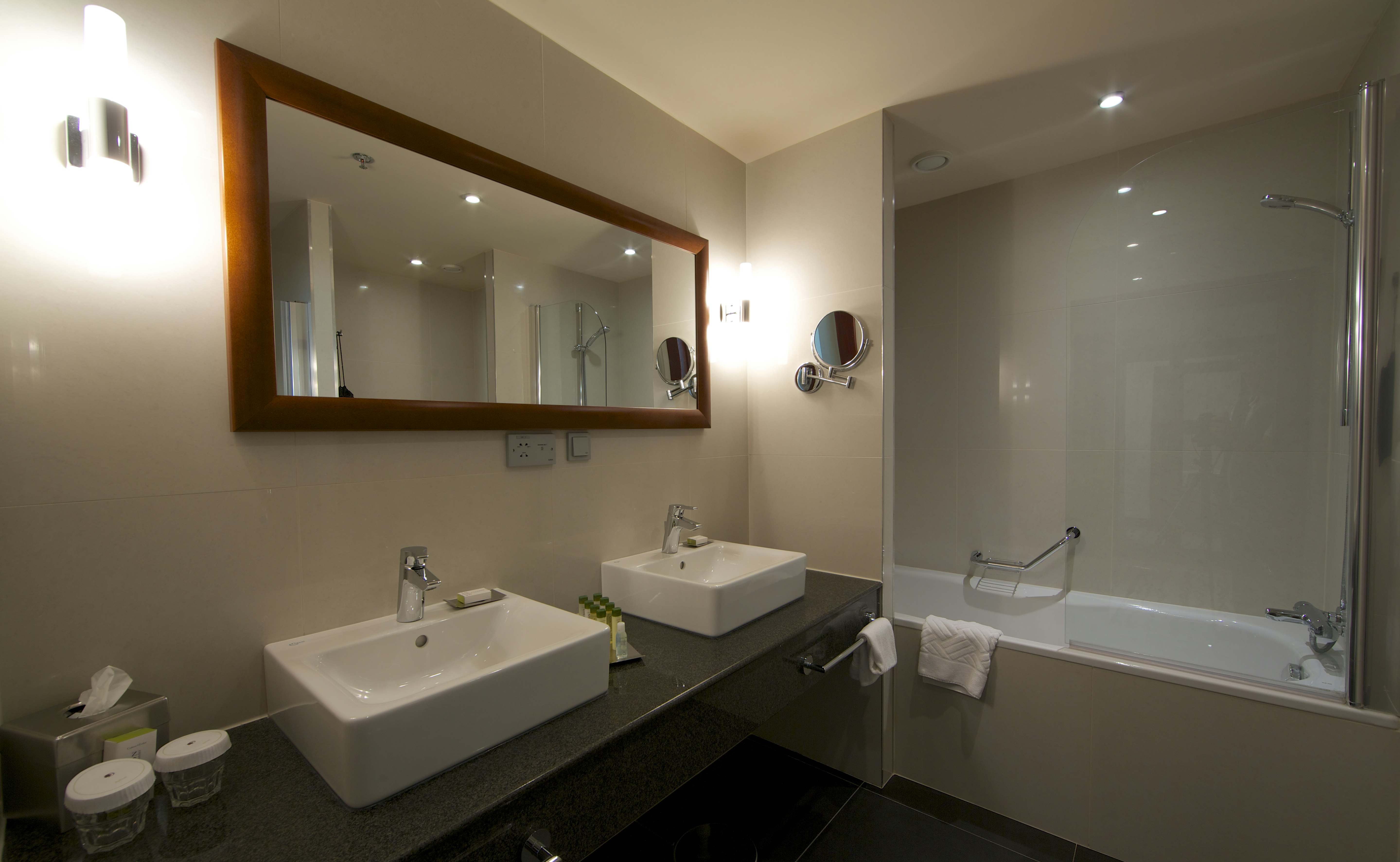 Doubletree by Hilton Bratislava 50/50