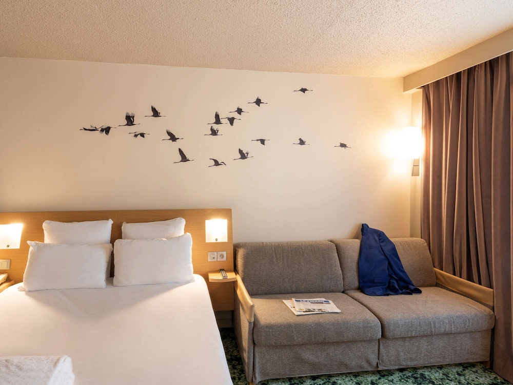 Novotel Orleans Chemins Sologne Demeures Campagne 44/74
