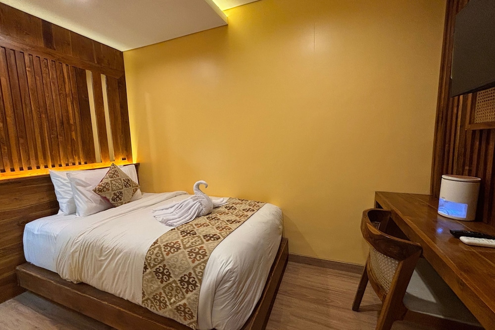 LUXURY, DOUBLE BED
