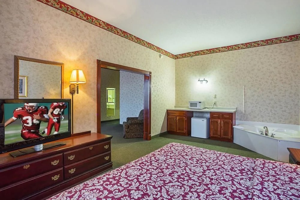 Fairbridge Inn Express Whitley City 11/23