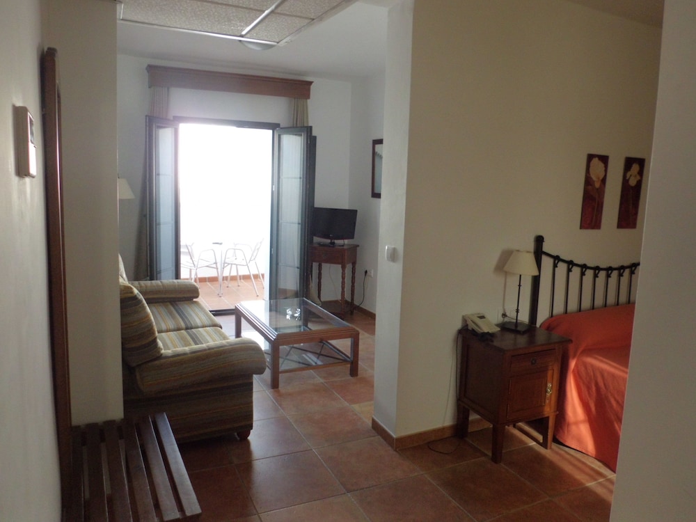 Tugasa Hotel Sierra Y Cal 33/56