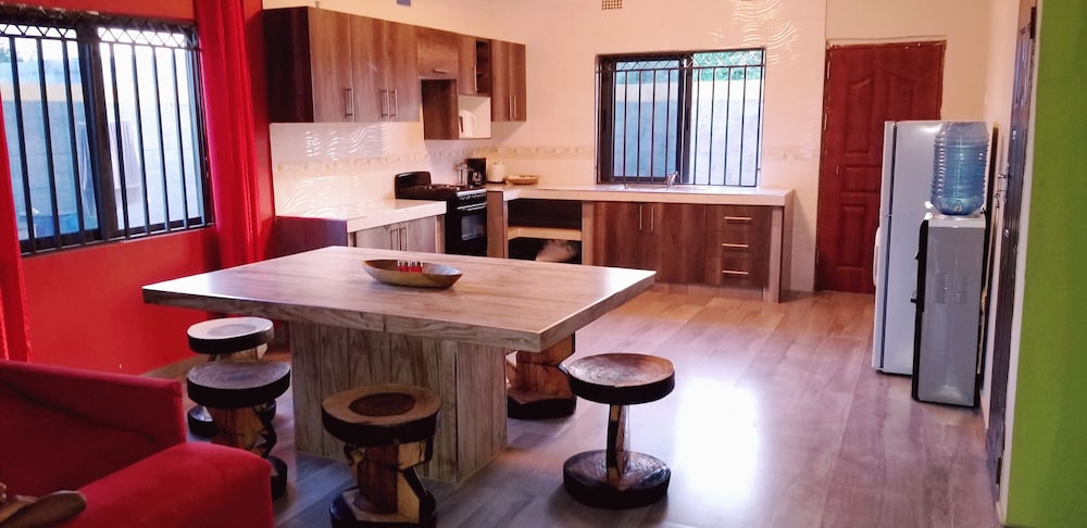 Exquisite Modern Apartment In Lusaka 34/47
