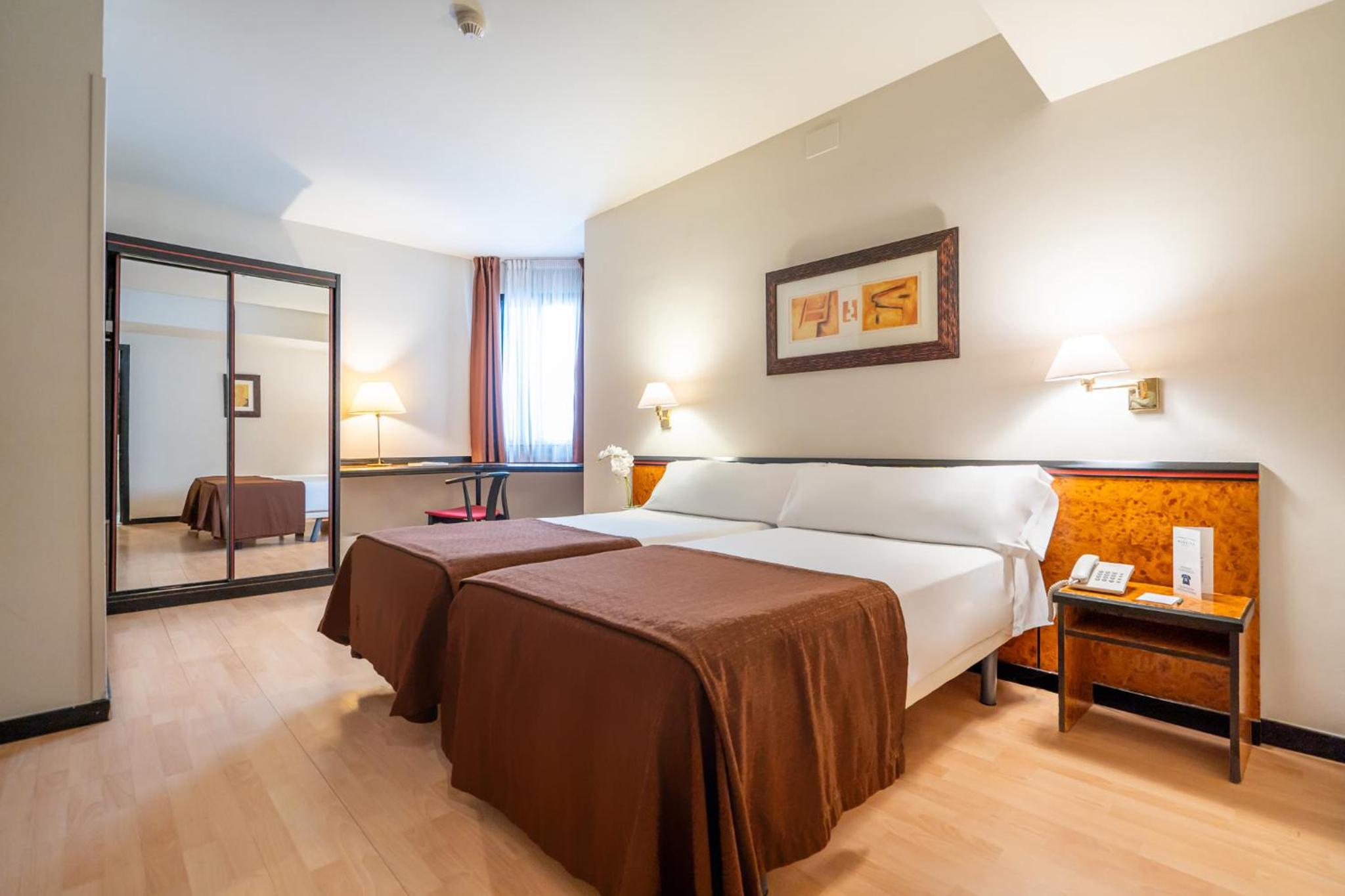 Room, 3 Beds, with Extra Bed