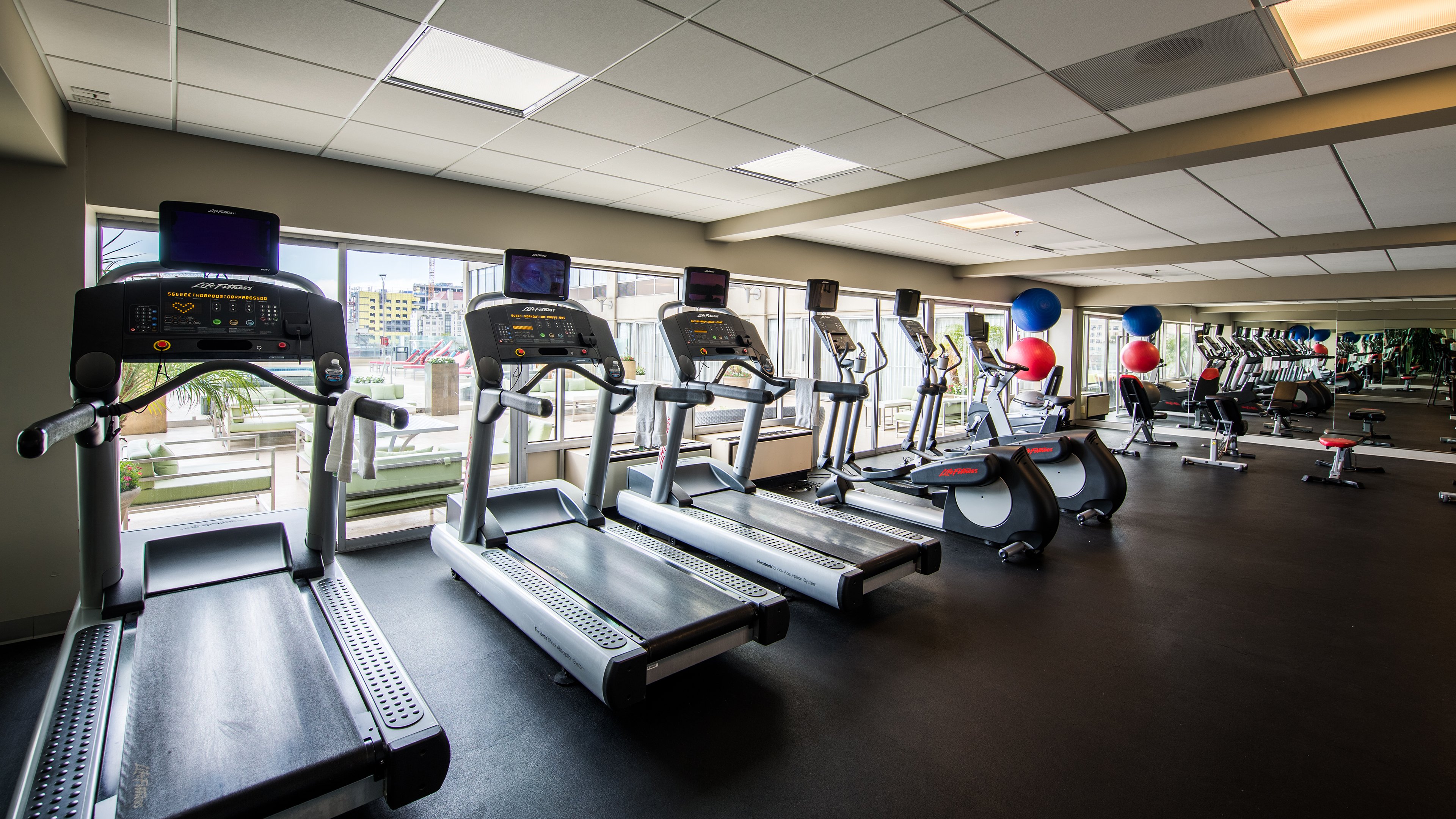 Holiday Inn San Francisco Golden Gateway 20/50