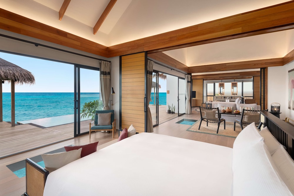 2 Bedrooms, Overwater, Pool, Villa, 2 King Beds