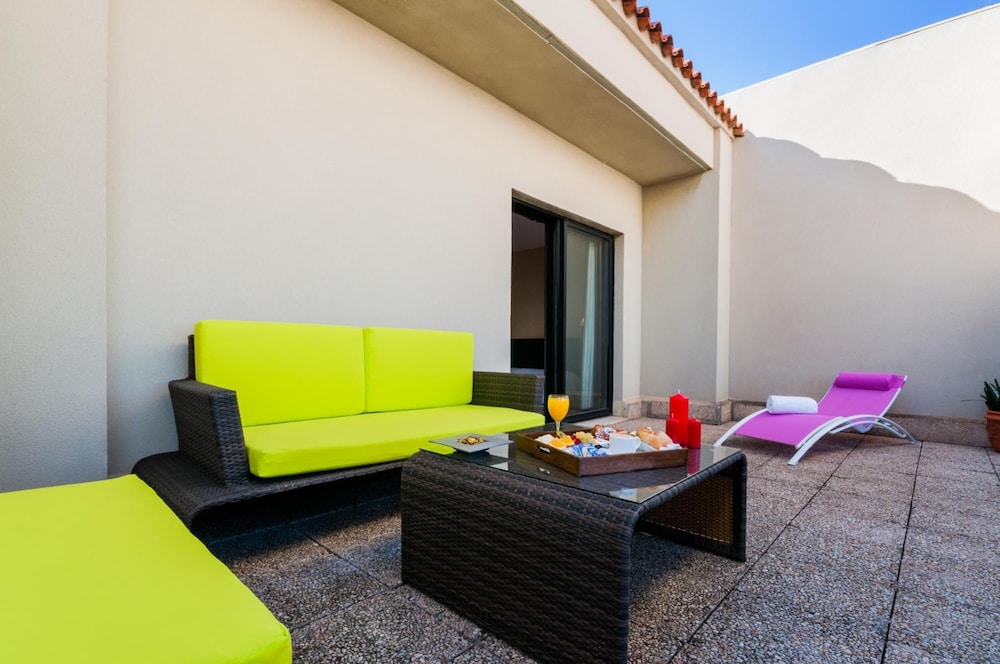 Hotel Villacarlos 23/30