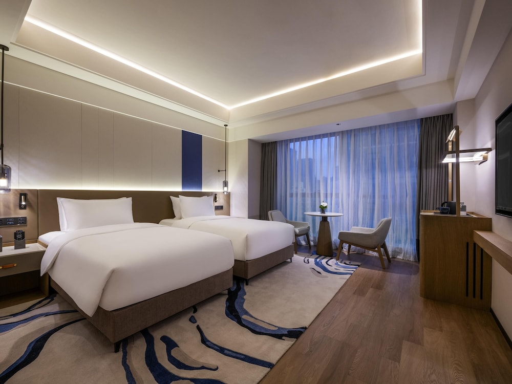 Novotel Shanghai JingAn 14/50