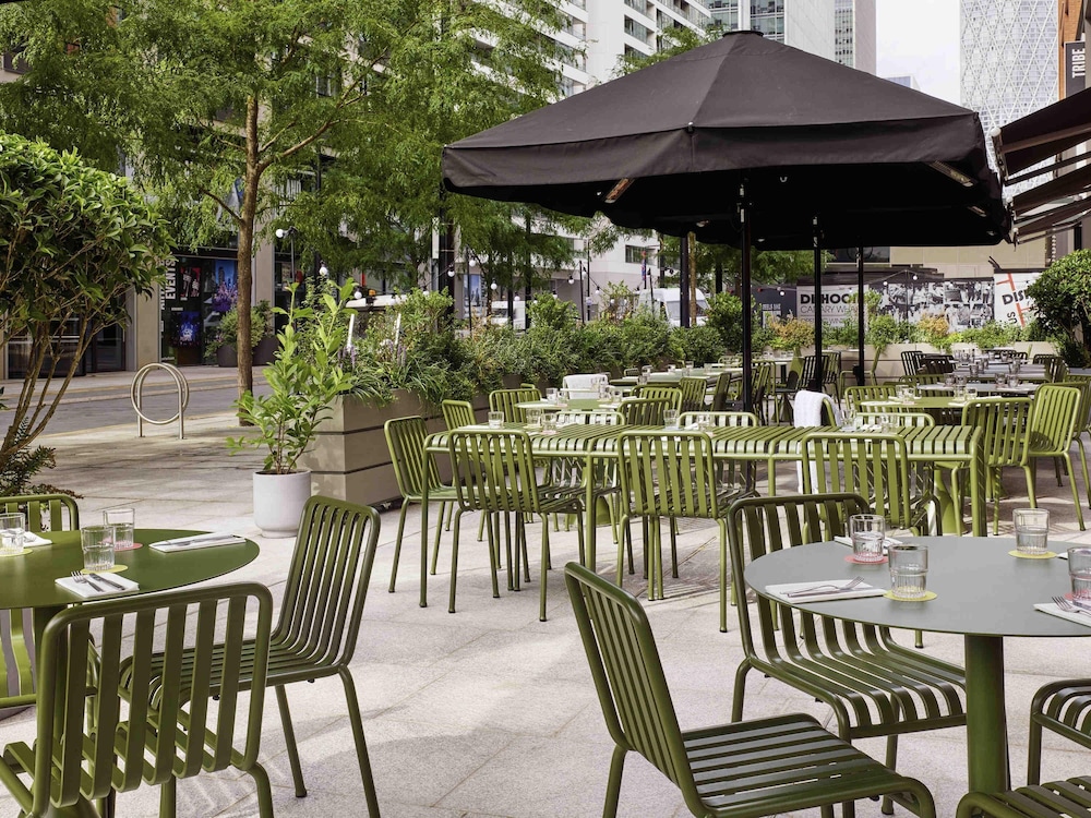 TRIBE London Canary Wharf 49/61